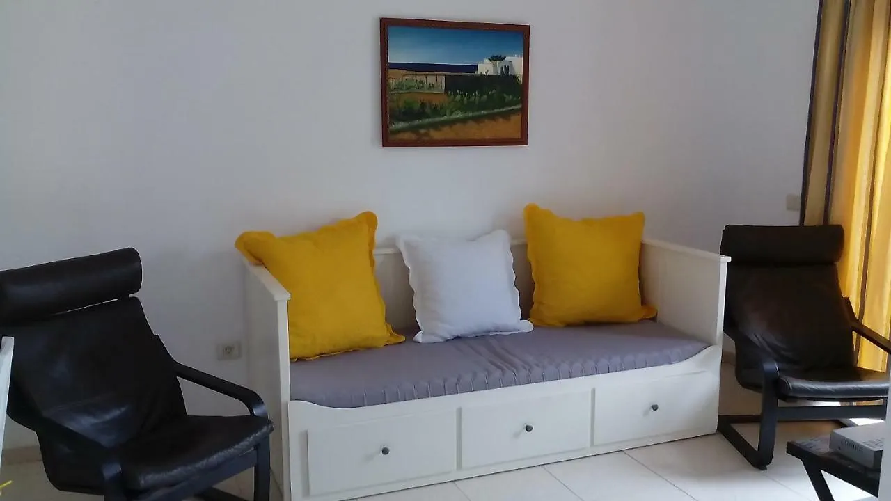 Camelot Villa Arona  Casa vacanze