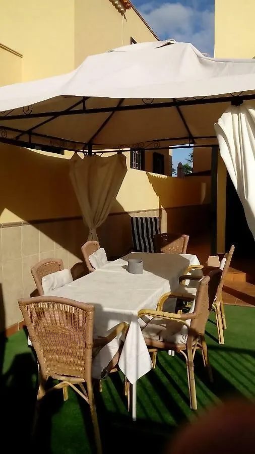 Сasa de vacaciones Camelot Villa Arona